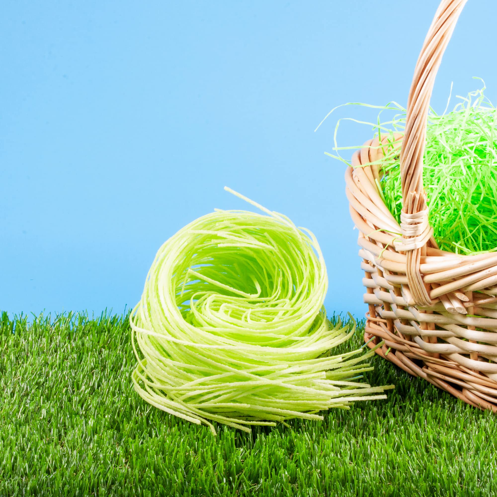 Galerie Green Edible Grass, for Cake Decorating and Easter Baskets (8 Pack) - Image 4